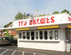 6953113-Ted_Drewes_on_Grand_in_Dutchtown_Saint_Louis